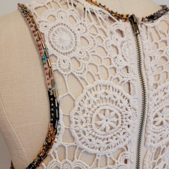 gimmicks BKE Top Lace Beading Sleeveless S - Picture 7 of 11